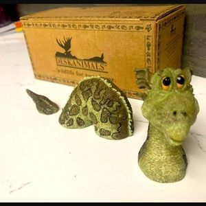 Boyd Bear Deskanimal